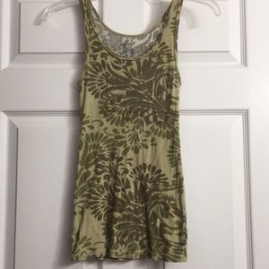 Gap tank top